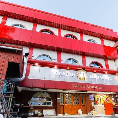 โอโย 65719 ศรีคเณศ มาฮาล Hotel Siruseri ภายนอก รูปภาพ